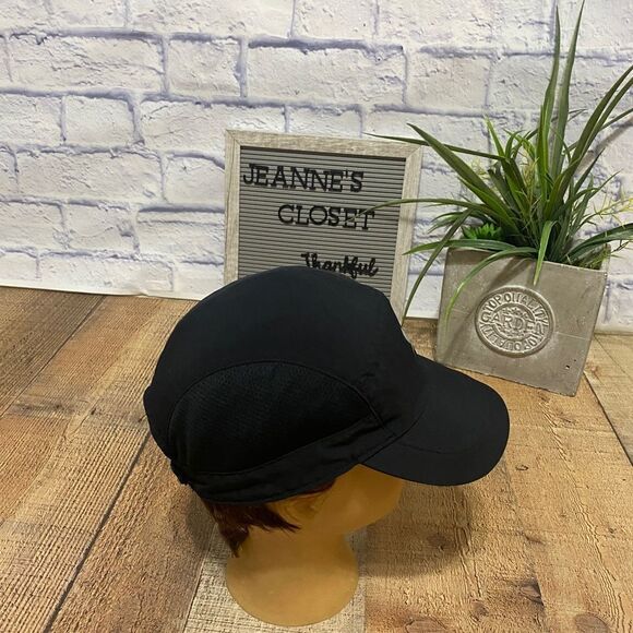 Under Armour Women's Fly Fast Run Cap - Picture 7 of 8